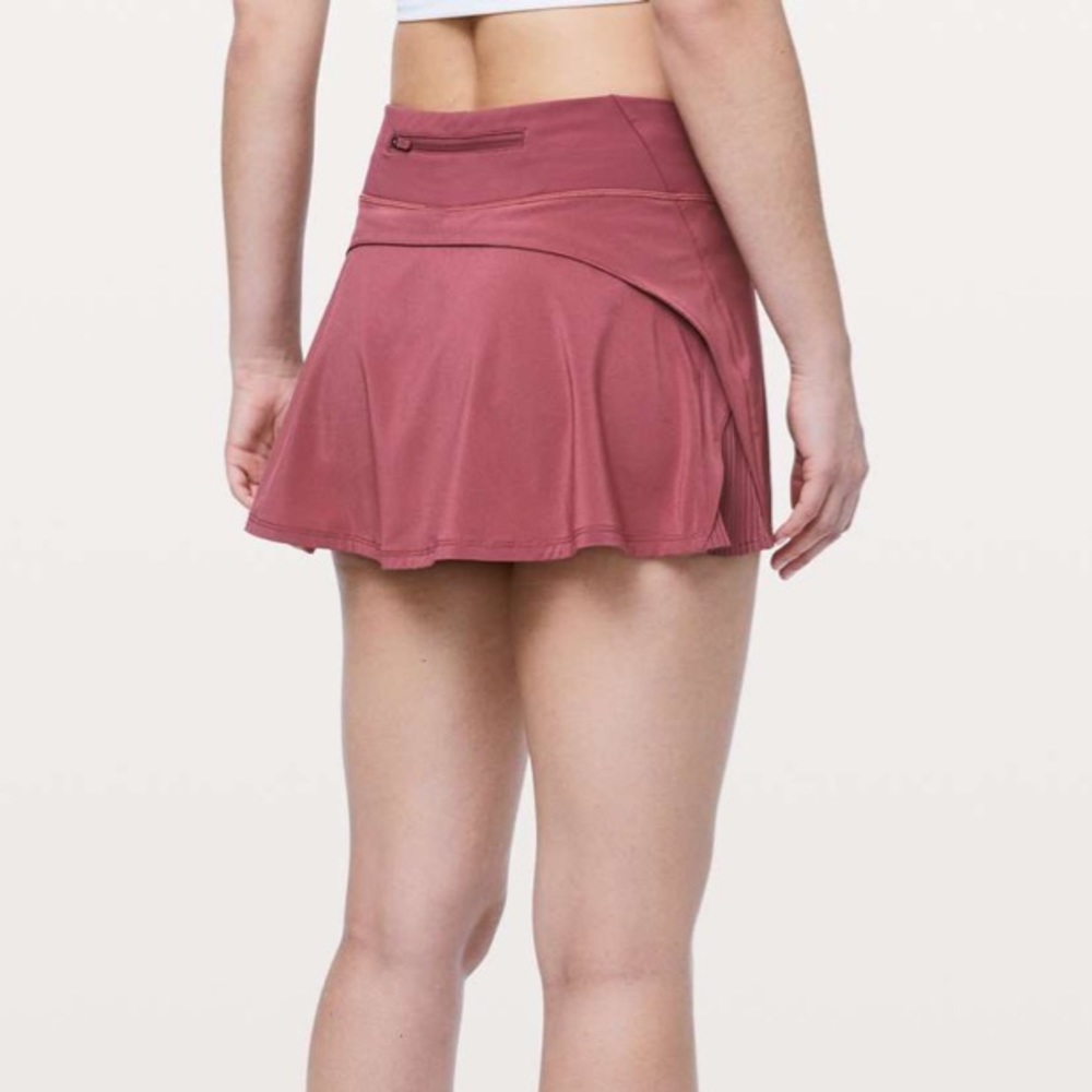 Lululemon play off the pleats skirt